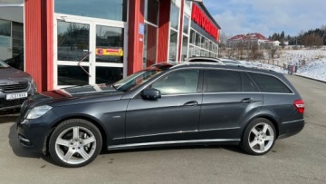 Mercedes Klasa E W212 Kombi 300 CDI BlueEFFICIENCY 231KM 2011 Mercedes-Benz Klasa E Bardzo ladny stan . 3,0 CDI Automat Pneomatyka 3.0, zdjęcie 18