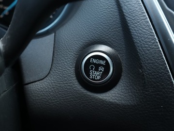 Ford Focus III Hatchback 5d facelifting 2.0 TDCi 150KM 2016 Ford Focus 2.0 TDCi, Salon Polska, Xenon, zdjęcie 15