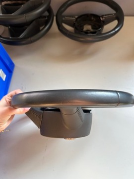 КОЖАНЫЙ РУЛЕВОЙ КОЛЕСО AUDI Q3 8U, Q7 4L0419689A