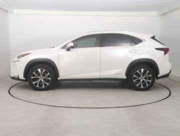 Lexus NX I SUV 300h 197KM 2017 Lexus NX 300h, Salon Polska, Serwis ASO, 4X4, zdjęcie 2