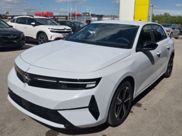 Opel Astra L Hatchback 1.5 Diesel 130KM 2026 Business Edition S&amp;S aut 1.5 CDTI 130KM / Pakiet Zimowy, Komfort, zdjęcie 1