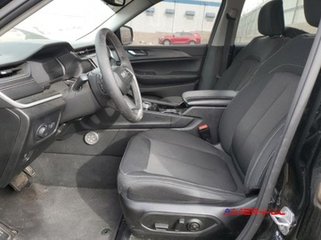 Jeep Grand Cherokee V 2023 Jeep Grand Cherokee 2023 3.6L V6 Cherokee L Laredo 4x4 3.6 Benzyna 293KM, zdjęcie 6