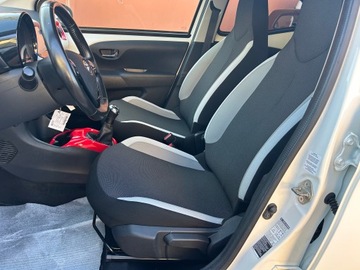 Toyota Aygo II Hatchback 5d 1.0 VVT-i 69KM 2016 TOYOTA AYGO 1.0 (KGB40), zdjęcie 11