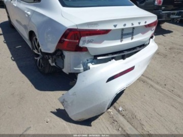 Volvo S60 III 2019 Volvo S60 2019 Volvo S60 T6 AWD Momentum 2.0 Benzyna 316KM, zdjęcie 5