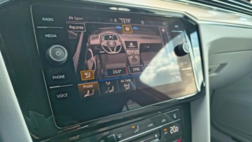 Volkswagen Passat B8 Variant Facelifting 2.0 TSI 190KM 2022 Volkswagen Passat 2.0TSI 190KM ACC SalonPL Kamera, zdjęcie 30