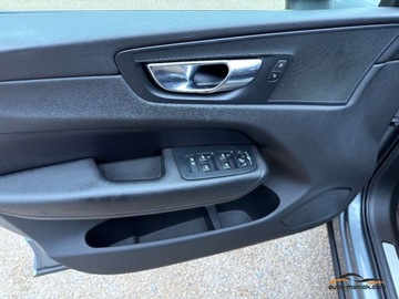 Volvo XC60 II Crossover D4 190KM 2019 Volvo XC 60 AC 2 strefy Nawigacja Czujniki Tempomat Alu 20 2.0 Diesel, zdjęcie 18