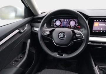 Skoda Octavia IV Liftback 1.5 TSI EVO 150KM 2024 Skoda Octavia 1,5TSI Selection 10.000km przebieg PL Salon Pakiet Winter Pl, zdjęcie 11