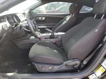 Ford Mustang VI 2021 Ford Mustang 2021, 5.0L, GT, porysowany lakier 5.0 Benzyna 435KM, zdjęcie 7