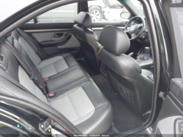 BMW Seria 5 E60 2003 BMW M5 2003 5.0 Benzyna 394KM, zdjęcie 12