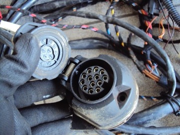 УСТАНОВКА КРЮКОВОЙ БАЛКИ VW T5 MULTIVAN FL 4X4 09-