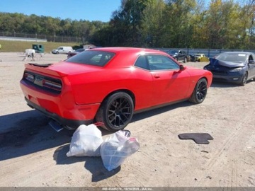 Dodge Challenger III 2016 Dodge Challenger RT 2016 5.7 Benzyna 372KM, zdjęcie 5