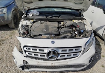 Mercedes GLA I 2017 Mercedes-Benz GLA 122017r, 1.6 Benzyna. AUTOMAT. Uszkodzone boki. Pali., zdjęcie 4