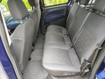 Fiat Doblo III Van 1.4 16v 95KM 2010 Osobowy / Benzyna / klimatyzacja, zdjęcie 10