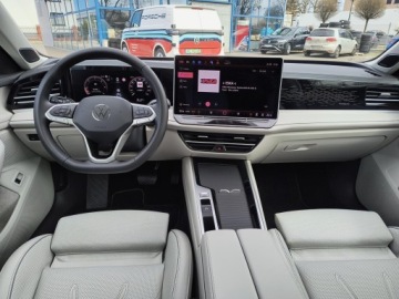 Volkswagen Passat B8 Variant Facelifting 2.0 TDI SCR 150KM 2025 Volkswagen Passat 2.0 TDI 150KM Elegance DSG, Salo, zdjęcie 14