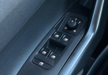 Volkswagen Taigo 1.0 TSI 95KM 2023 Volkswagen Taigo Life Pakiety, VW 23, Front Assist, Bezwypadkowy, Salon P, zdjęcie 19