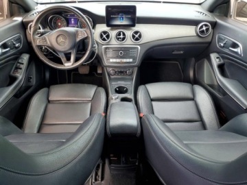 Mercedes CLA C117 2018 Mercedes-Benz CLA 250 2018 2.0 Benzyna 208KM, zdjęcie 5