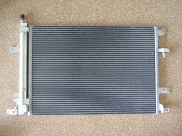 CHLADIČ KLIMATIZACE / KONDENZÁTOR VOLVO XC70 S60 2000-2007