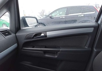 Opel Zafira B 1.9 CDTI ECOTEC 120KM 2007 Opel Zafira Opel Zafira 1.9 Diesel 120KM, zdjęcie 12