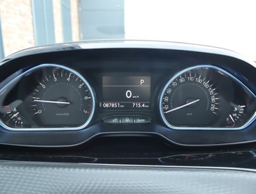 Peugeot 2008 I SUV Facelifting 1.2 PureTech 110KM 2019 Peugeot 2008 1.2 PureTech, Salon Polska, zdjęcie 10