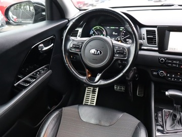 Kia Niro I Crossover 1.6 GDi Hybrid 141KM 2019 Kia Niro Plug-in Hybrid, Automat, Skóra, Navi, zdjęcie 6
