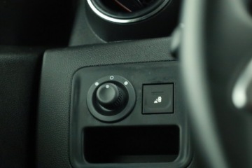 Dacia Duster II SUV 1.6 SCe 115KM 2019 Dacia Duster 1.6 SCe, Salon Polska, Serwis ASO, zdjęcie 13