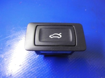 PRZYCISK WŁĄCZNIK OTWIERANIA KLAPY BAGAŻNIKA 4G0959831A AUDI Q5 8R 08-16R