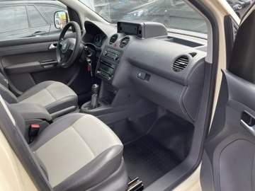 Volkswagen Caddy III Kombi Facelifting 1.6 TDI 102KM 2013 Volkswagen Caddy niepełnosprwanych inwalida rampa, zdjęcie 11