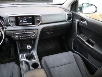 Kia Sportage IV SUV Facelifting 1.6 T-GDI 177KM 2019 Kia Sportage 1.6 T-GDI, Salon Polska, Serwis ASO, zdjęcie 7