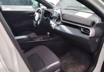 Toyota C-HR I Crossover Facelifting 1.8 Hybrid 122KM 2023 Toyota C-HR z Gwarancja Bezwypadkowa Stan Jak Nowy 1.8 Hybryda 122KM, zdjęcie 5