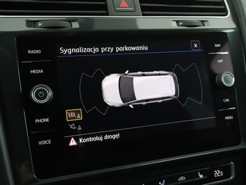 Volkswagen Golf VII Variant Facelifting 1.5 TSI ACT 150KM 2018 Volkswagen Golf automat 150KM R-Line PDC, zdjęcie 24