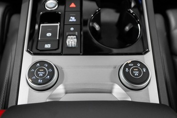 Volkswagen Touareg III SUV 3.0 V6 SCR TDI 286KM 2020 Volkswagen Touareg 3.0 TDI 286KM 4Motion, zdjęcie 29