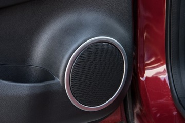 OZDOBNE OBWÓDKI GŁOŚNIKÓW NISSAN QASHQAI II 14-21