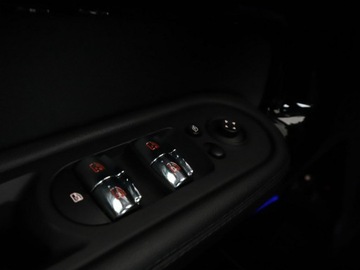 Mini Countryman F60 Crossover 1.5 Plug-in Hybrid 224KM 2018 Mini Countryman Cooper S ALL4 PHEV Chili Panorama, zdjęcie 35