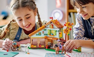 Осенняя конюшня LEGO Friends 41745