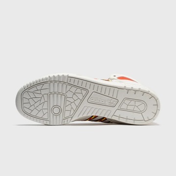 Соперничество ADIDAS ORIGINALS