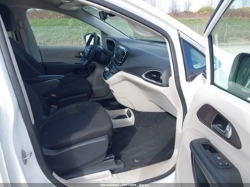 Chrysler Voyager V 2023 Chrysler Voyager 2023 Chrysler Voyager LX FWD 3.6 Benzyna 284KM, zdjęcie 10