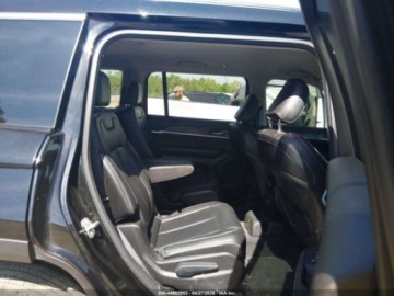 Jeep Grand Cherokee V 2023 Jeep Grand Cherokee L Limited 2023 3.6 Benzyna 293KM, zdjęcie 13