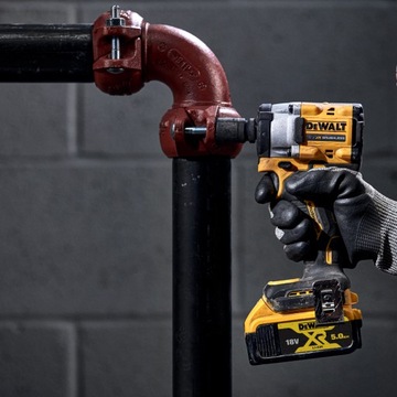 Ударный гайковерт 2x1,7 Ач Powerstack DeWALT DCF921E2T