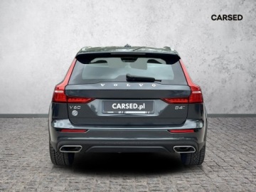 Volvo V60 II  Kombi 2.0 D4 190KM 2019 Volvo V60 D4 190KM Cross Country AWD Pakiet Versat, zdjęcie 3