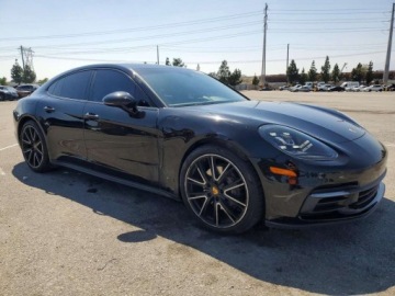 Porsche Panamera II Liftback 3.0 330KM 2018 Porsche Panamera 2018 PORSCHE PANAMERA 4 3.0 Benzyna 330KM, zdjęcie 3