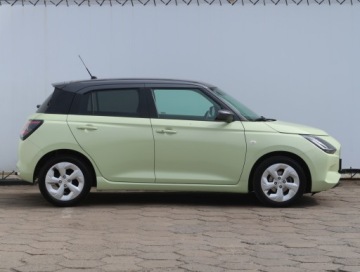 Suzuki Swift VI Hatchback Facelifting 1.2 DualJet SHVS 83KM 2024 Suzuki Swift 1.2, Salon Polska, 1. Właściciel, zdjęcie 5