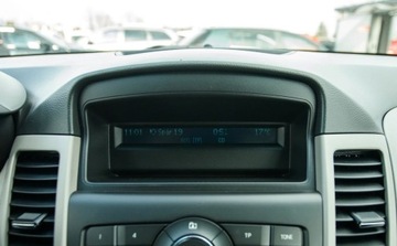 Chevrolet Cruze 2011 Chevrolet Cruze 1.6 benzyna 113KM sedan klimatyzacja hamulce i opony bdb, zdjęcie 17