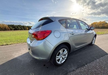 Opel Astra J GTC 1.7 CDTI ECOTEC 130KM 2013 Opel Astra Opel Astra 1.7 CDTI DPF Active 1.7 Diesel 130KM, zdjęcie 24