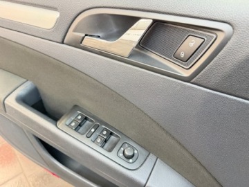 Skoda Superb II Sedan 2.0 TDI CR DPF 140KM 2013 Skoda Superb duze rodzinne kombi w 4x4 z automatyczna skrzynia dsg w bogat, zdjęcie 20