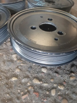 AUDI A4 B8 A5 8T КОЛЕСО НАСОСА 059145255C