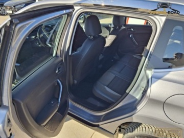 Peugeot 2008 I SUV Facelifting 1.2 PureTech 110KM 2016 Peugeot 2008 1,2 benz automat navi klimatronik pdc alu zarejestrowany 1.2, zdjęcie 10