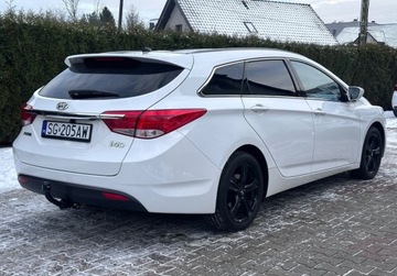 Hyundai i40 Kombi 1.6 GDI 135KM 2012 Hyundai i40 1,6 135KM NAVI KAMERA KLIMA LED Bezwypadkowy Serwis SUPER, zdjęcie 4