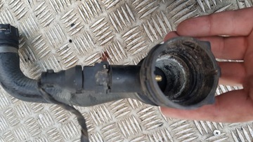 BMW E46 1.9 PŘÍVOD VODY SENZOR TRUBKA