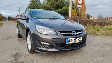 Opel Astra J Sports Tourer Facelifting 1.4 Turbo ECOTEC 140KM 2013 Opel Astra Opel Astra J 1.4 Turbo 140 KM benzyna Z Niemiec 1.4 Benzyna, zdjęcie 4