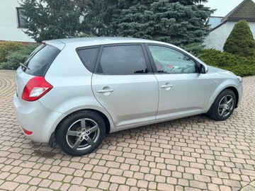 Kia Ceed I Hatchback 5d Facelifting 1.4 DOHC CVVT 90KM 2010 Kia Ceed LIFT 1.4 90KM Klima 2x kola 1-reka Gotowy do jazdy 1.4 90KM, zdjęcie 32